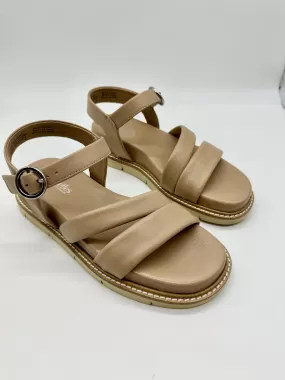 Seychelles Tangelo Sandals Beige Leather